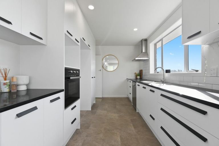 Photo of property in 48 Houchens Road, Glenview, Hamilton, 3206