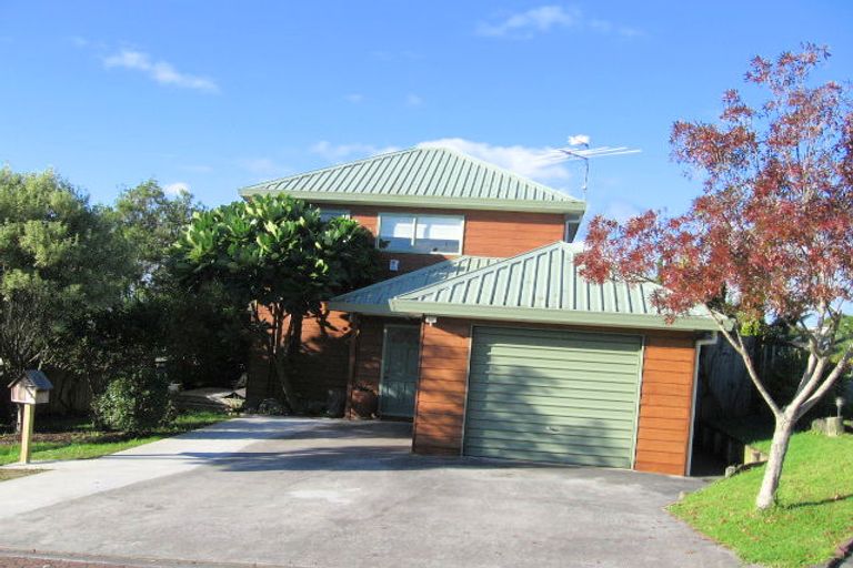 Photo of property in 1/2 Lyell Court, Clover Park, Auckland, 2019
