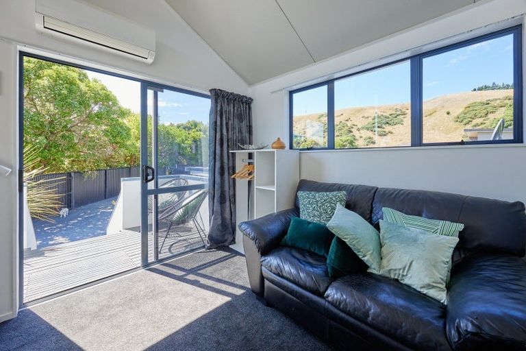 Photo of property in 17 Kotare Place, South Bay, Kaikoura, 7300