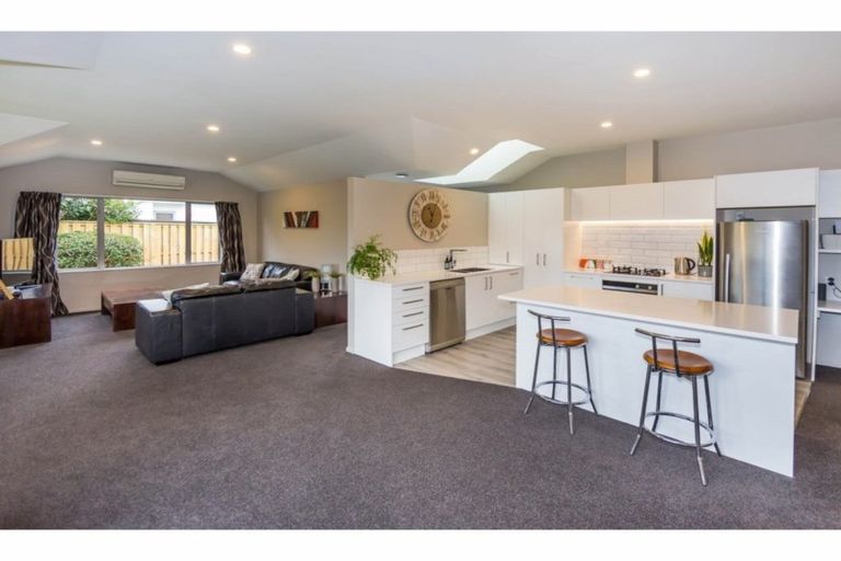 Photo of property in 37 Beechwood Drive, Northwood, Christchurch, 8051