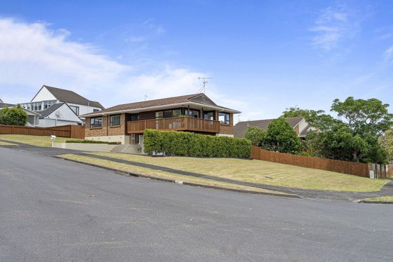 Photo of property in 70 Aberfeldy Avenue, Highland Park, Auckland, 2010