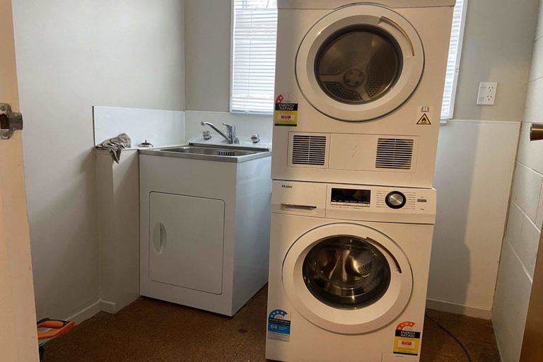 Photo of property in 80b Oriel Avenue, Tawa, Wellington, 5028