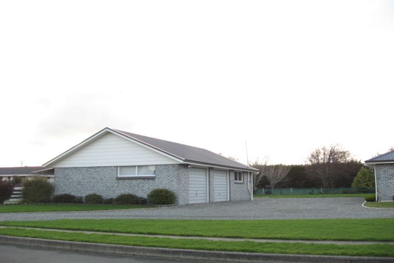 Photo of property in 8 Mcauley Place, Waikiwi, Invercargill, 9810