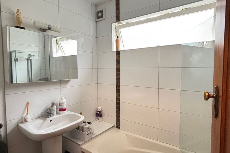 Photo of property in 193 Clyde Street, Island Bay, Wellington, 6023