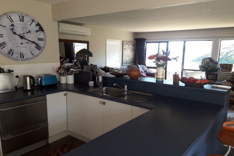 Photo of property in 11 Governors Bay Road, Cass Bay, Lyttelton, 8082