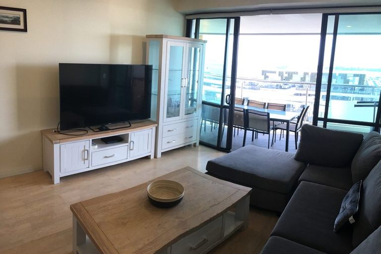 Photo of property in Scene Two Apartments, 805/18 Beach Road, Auckland Central, Auckland, 1010