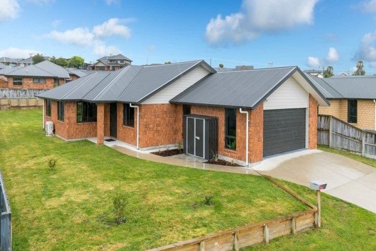 Photo of property in 8 Max Landing, Grandview Heights, Hamilton, 3200