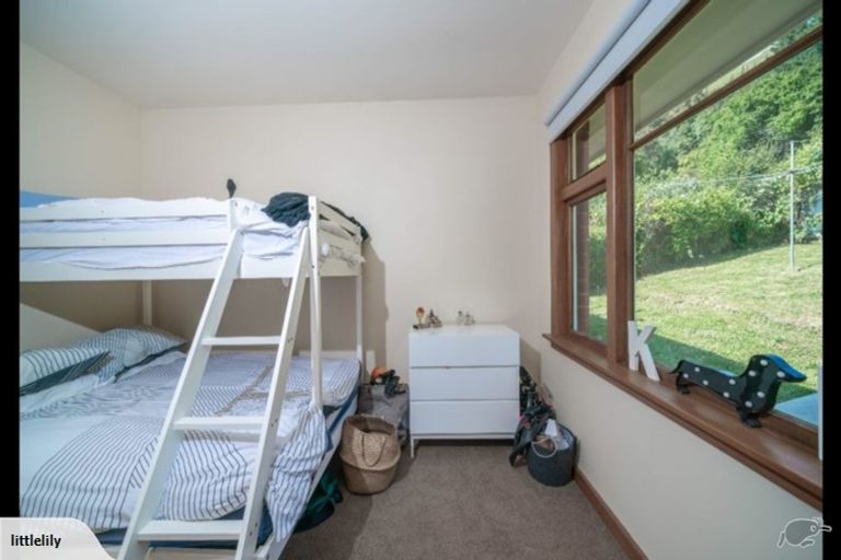 Photo of property in 28 Flinders Road, Heathcote Valley, Christchurch, 8022