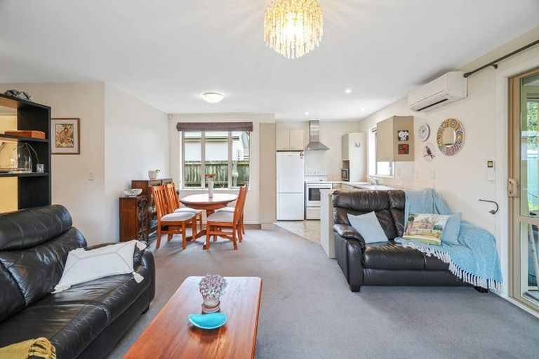 Photo of property in 3/117 Yaldhurst Road, Sockburn, Christchurch, 8042