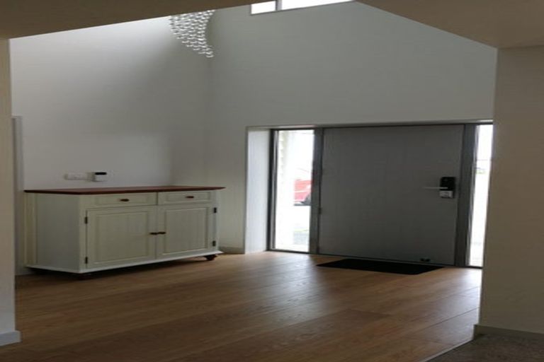 Photo of property in 18 Carpenter Lane, Silverdale, 0932