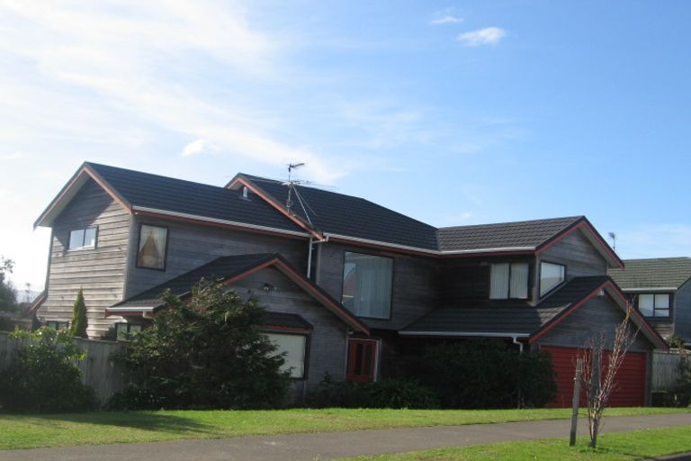 Photo of property in 6 Sailmaker Close, Whitby, Porirua, 5024