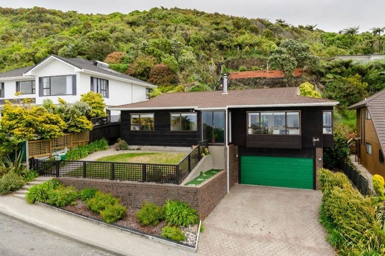 Photo of property in 22 Kilsyth Street, Karori, Wellington, 6012