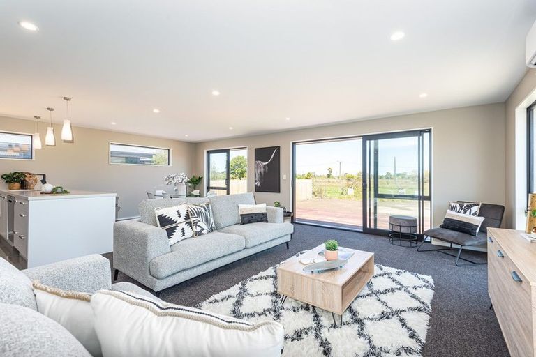Photo of property in 27 Willryan Avenue, New Brighton, Christchurch, 8083