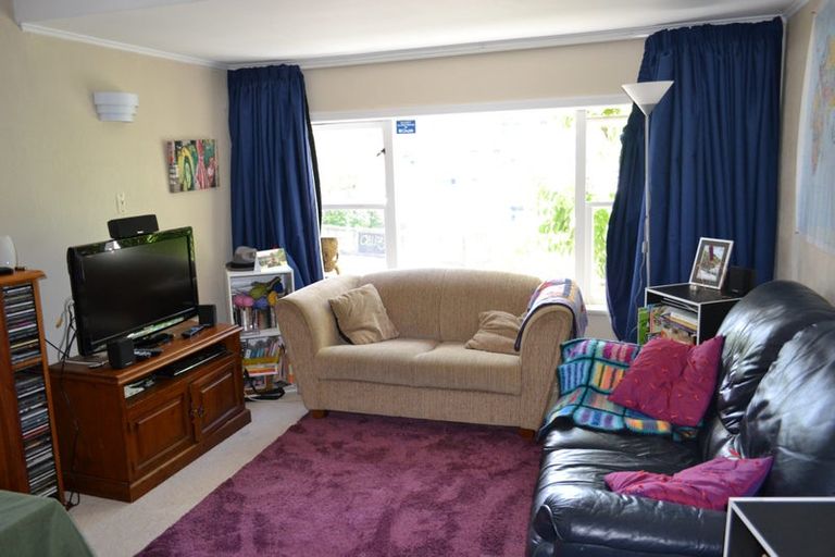 Photo of property in 12 Glasgow Street, Kelburn, Wellington, 6012