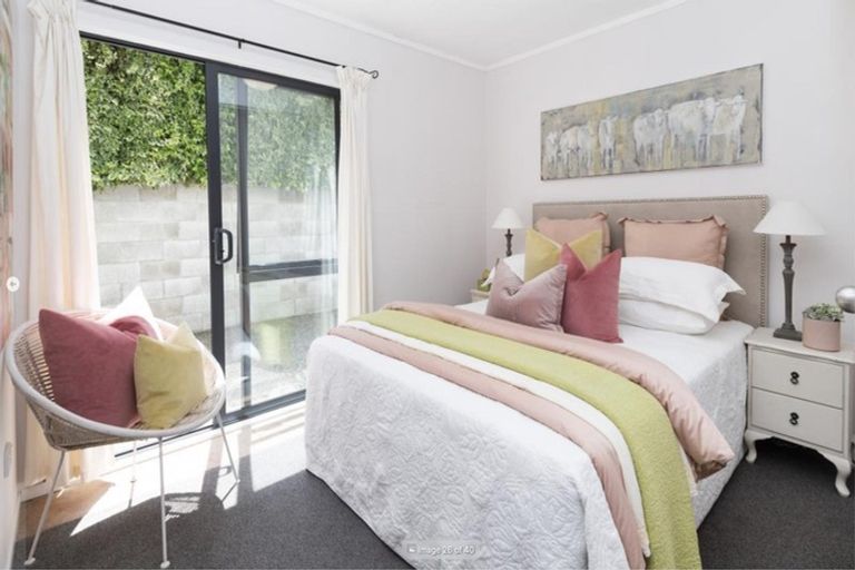 Photo of property in 9 Ramoana Mews, Shelly Park, Auckland, 2014