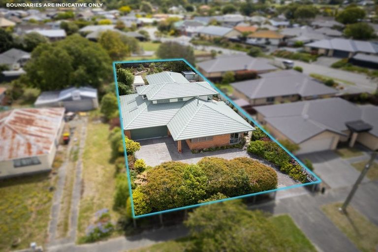 Photo of property in 71 Burwood Road, Burwood, Christchurch, 8083