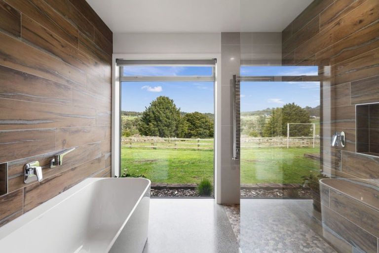 Photo of property in 13 Capstone Place, Te Kamo, Kamo, 0185