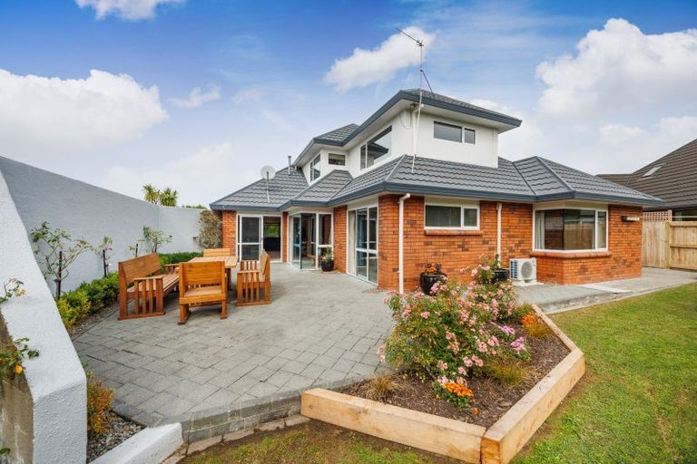 Photo of property in 30 Kilkenny Place, Fitzherbert, Palmerston North, 4410