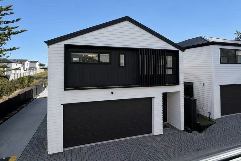 Photo of property in 12a Gordon Avenue, Milford, Auckland, 0620