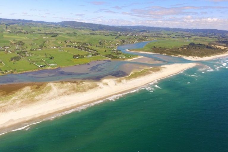 Photo of property in 39 North Cove Lane, Waipu, 0582