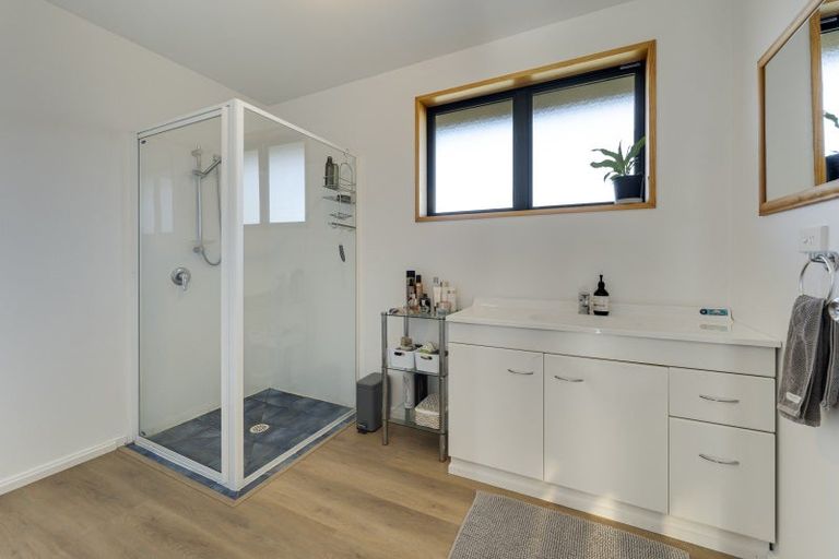 Photo of property in 8 Mary Lane, Lake Hawea, Wanaka, 9382