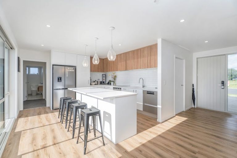 Photo of property in 162 Kupe Drive, Whitianga, 3510