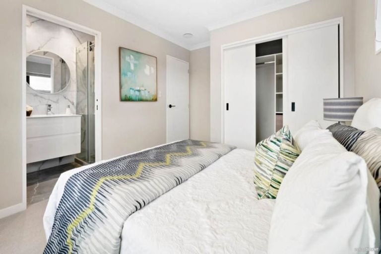 Photo of property in 37 Papareia Road, Karaka, Papakura, 2113