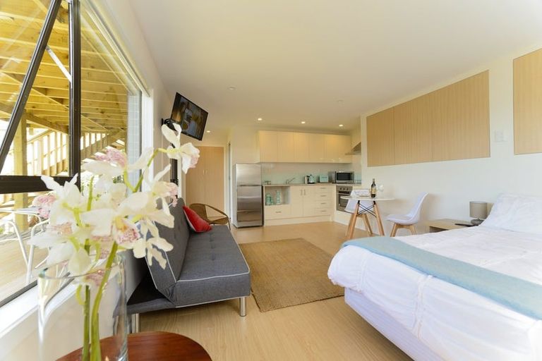 Photo of property in 15 Alexandra Road, Roseneath, Wellington, 6021