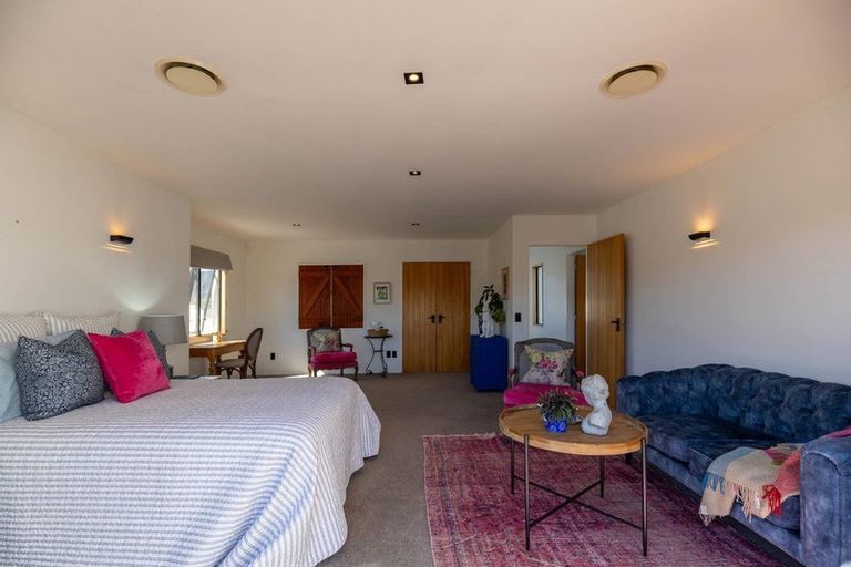 Photo of property in 150 Milne Drive, Paraparaumu, 5032