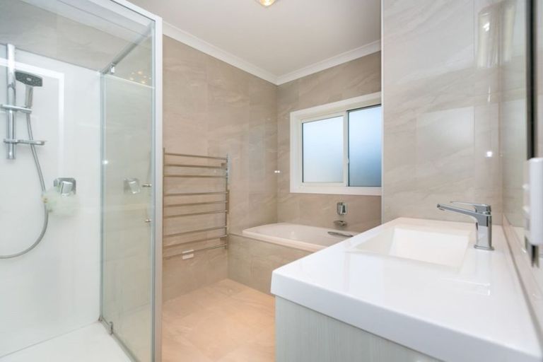 Photo of property in 206e Heta Road, Merrilands, New Plymouth, 4312