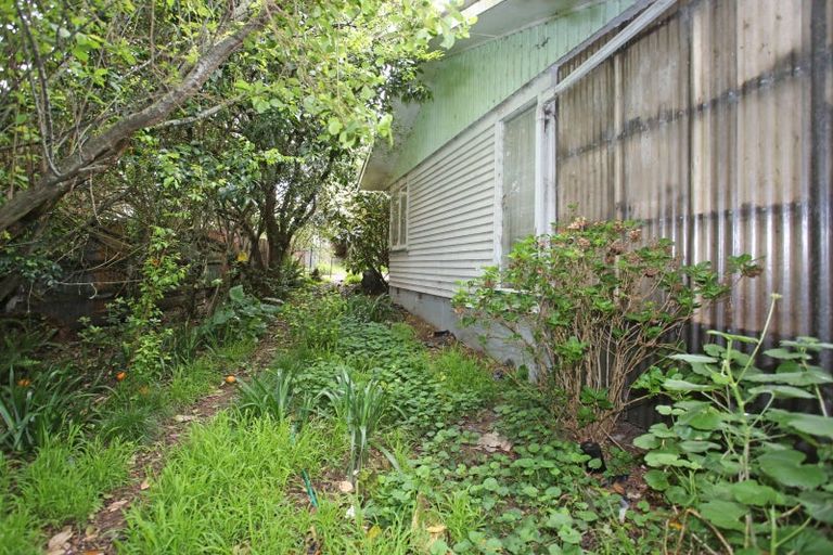 Photo of property in 44 Cape Road, Mangere, Auckland, 2022