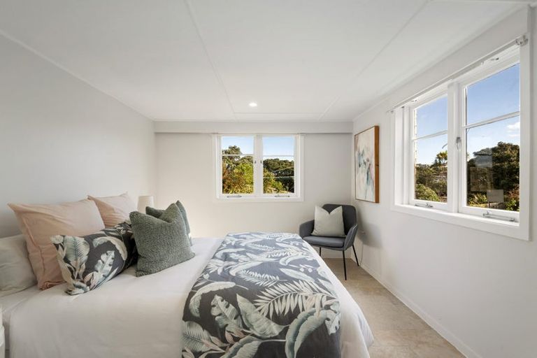 Photo of property in 5 Churchill Road, Murrays Bay, Auckland, 0630