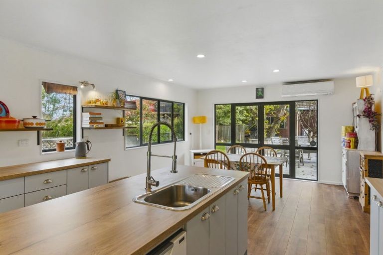 Photo of property in 160 Matai Road, Raumati Beach, Paraparaumu, 5032