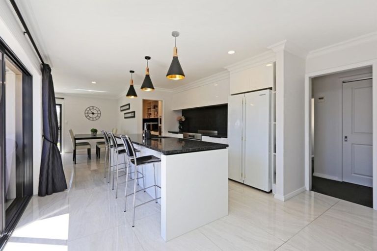 Photo of property in 46 Pinotage Drive, Greenmeadows, Napier, 4112