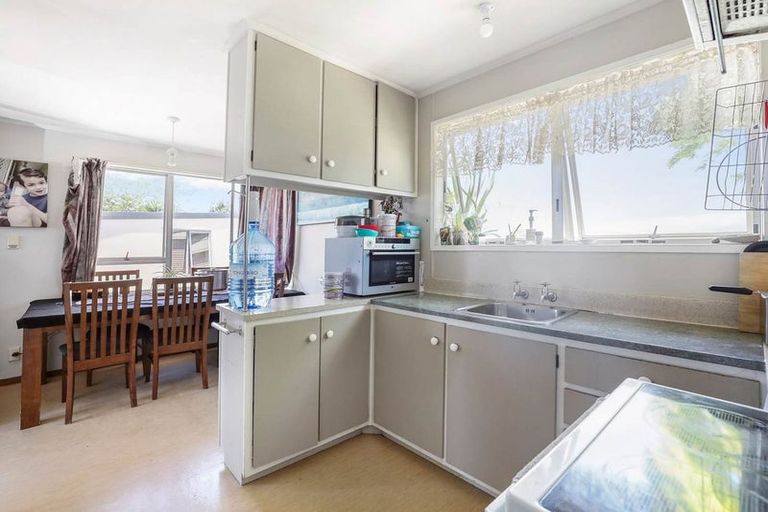 Photo of property in 27 Hyperion Drive, Randwick Park, Auckland, 2105