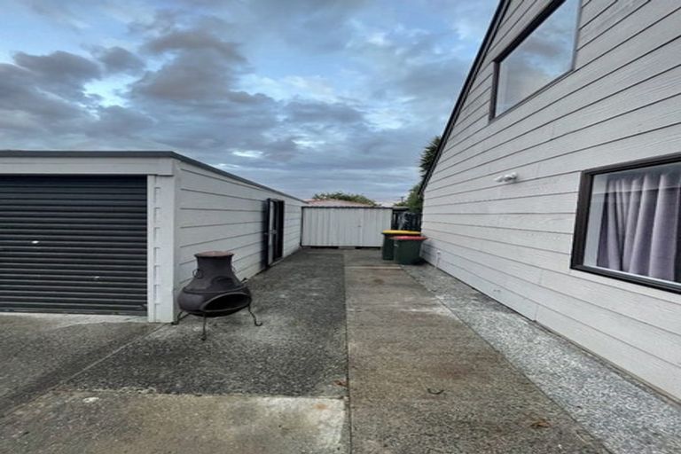 Photo of property in 1/127 Clevedon Road, Papakura, 2110
