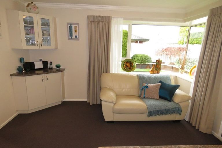 Photo of property in 51 Vogel Place, Waikiwi, Invercargill, 9810