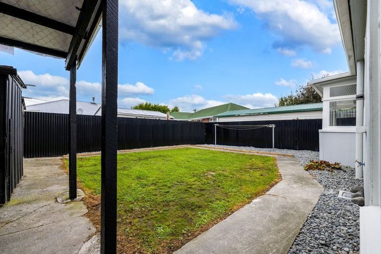 Photo of property in 17 Hart Street, Woolston, Christchurch, 8023