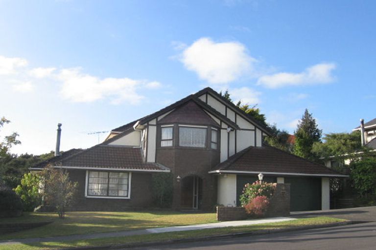 Photo of property in 168 Chelsea View Drive, Chatswood, Auckland, 0626