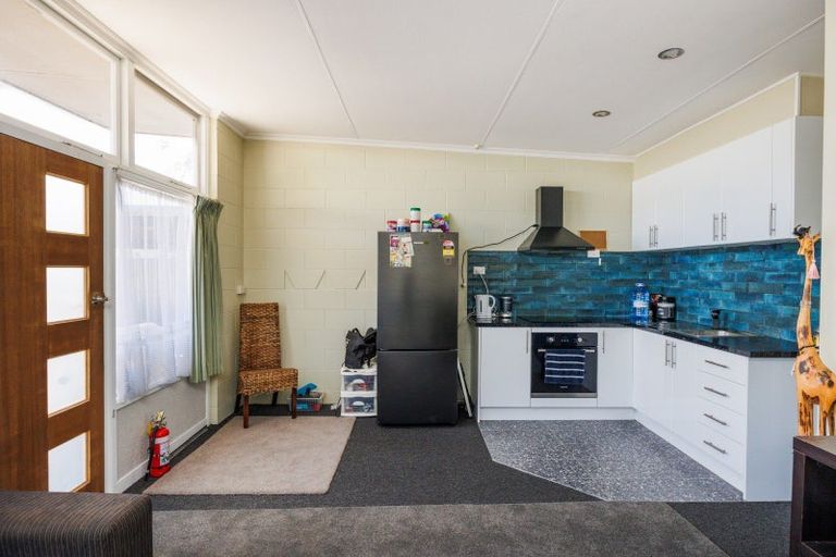 Photo of property in 27 Ada Street, Hokowhitu, Palmerston North, 4410