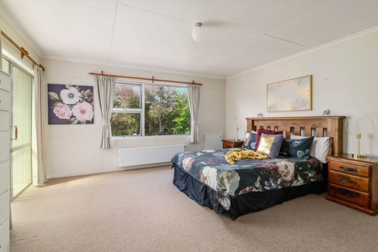 Photo of property in 137 Koutu Road, Kawaha Point, Rotorua, 3010