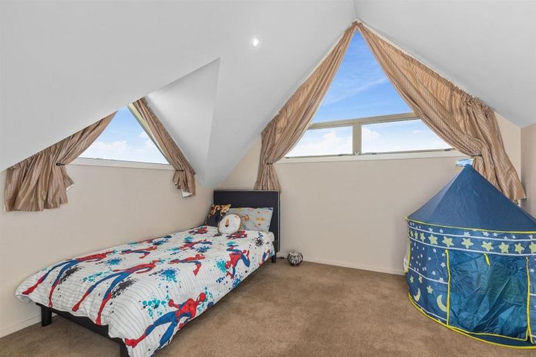 Photo of property in 69 Saint Ives Drive, Camborne, Porirua, 5026