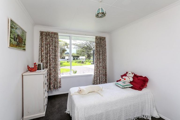 Photo of property in 2 Tayler Street, Eltham, 4322