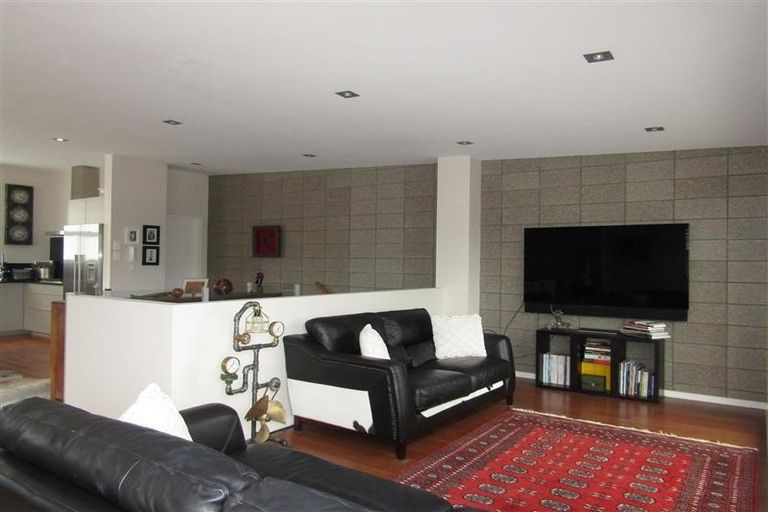 Photo of property in Wilk Heights, 2/8 Wilk Lane, Browns Bay, Auckland, 0630