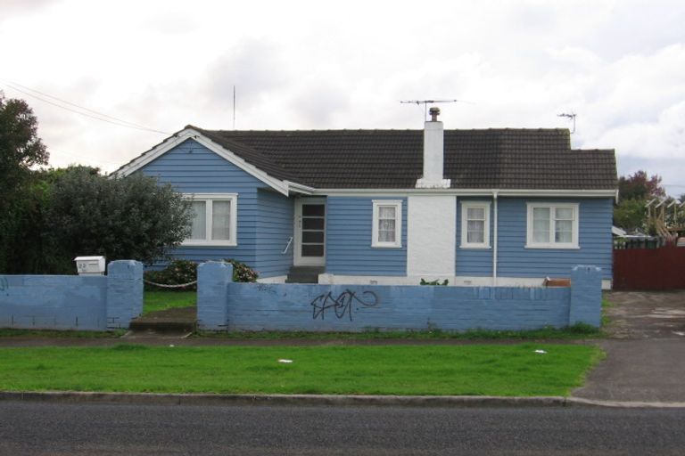 Photo of property in 22 Ballance Avenue, Papatoetoe, Auckland, 2104