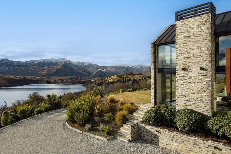 Photo of property in 66 Sicilian Lane, Lake Hayes, Queenstown, 9371