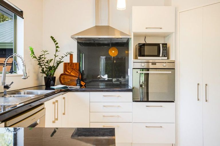 Photo of property in 3/179 Mokoia Road, Birkenhead, Auckland, 0626