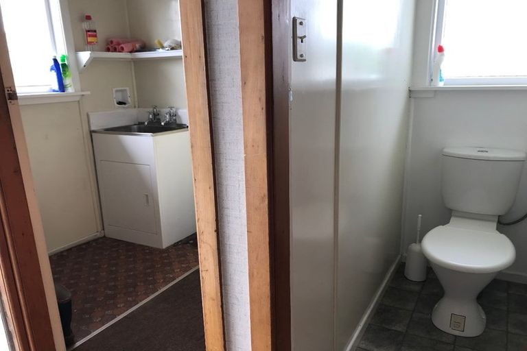 Photo of property in 221 Mangorei Road, Merrilands, New Plymouth, 4312