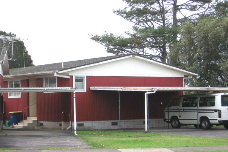 Photo of property in 1/1 Sturges Road, Henderson, Auckland, 0610