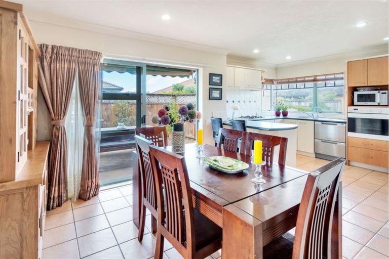 Photo of property in 11 Checkerberry Court, Henderson, Auckland, 0612
